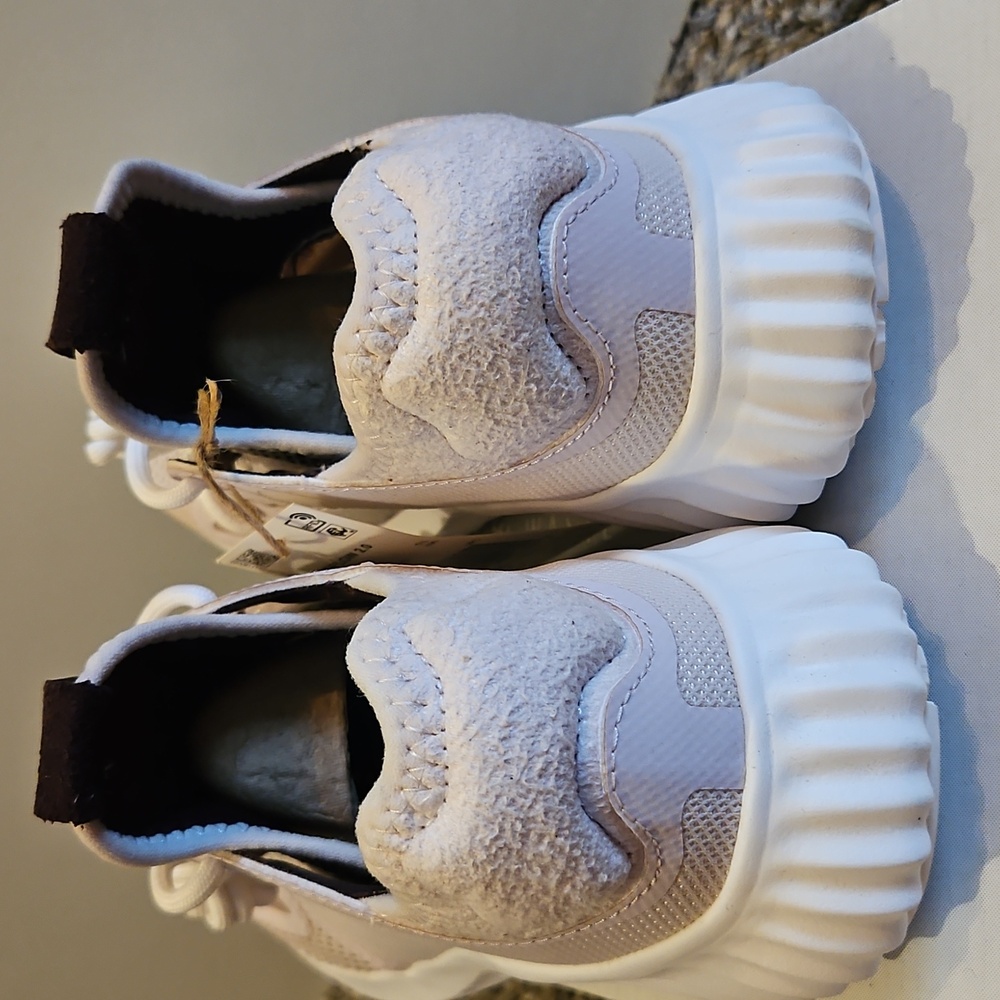 NWOT Adidas Bounce Run Lux Running Shoes - Picture 3 of 5